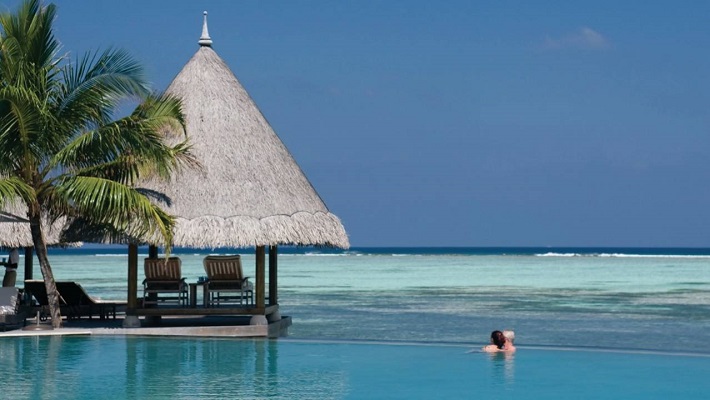 20140715-61-11-maldives-hotel