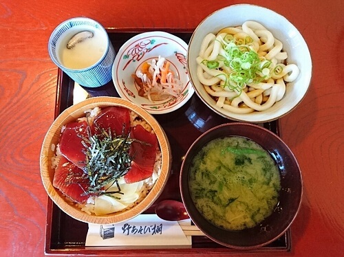 20161015-854-27-okageyokocho-lunch
